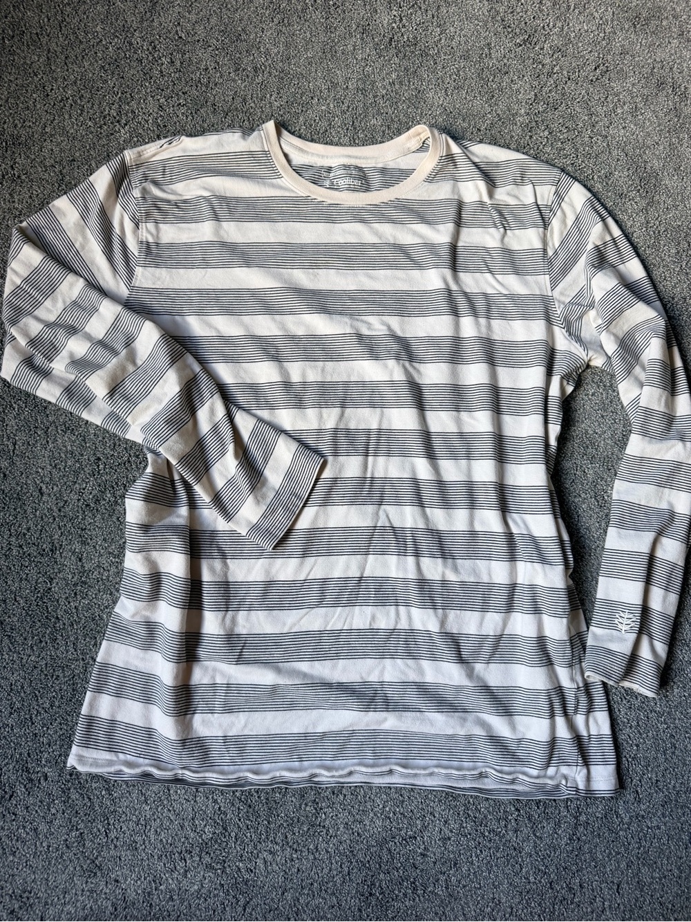Coolibar Men's Long Sleeve Striped Crewneck - White & Gray